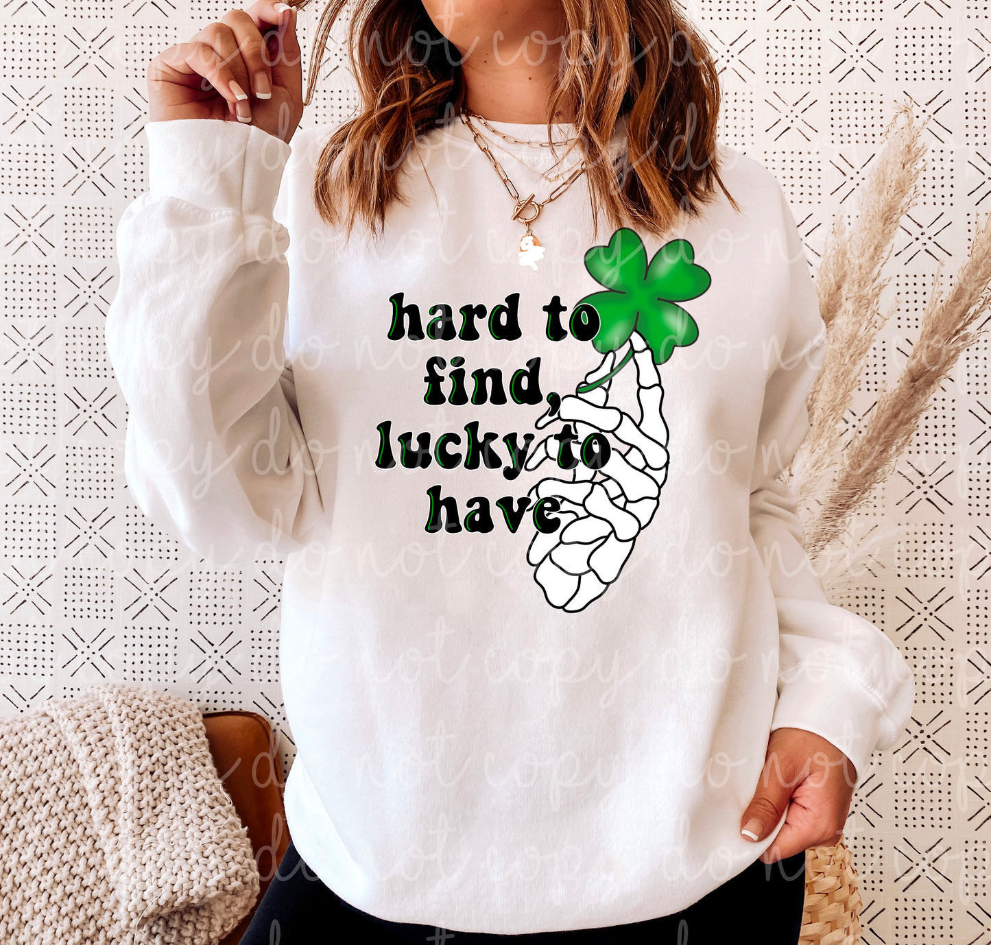 HARD TO FIND LUCKY TO FIND GREEN