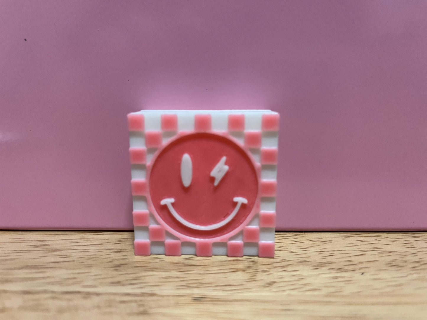 PINK CHECKERBOARD SMILE